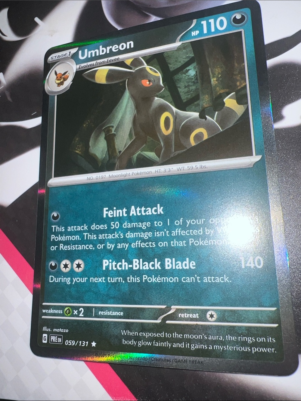 Pokemon Umbreon Holographic Card - Black, Yellow, Teal